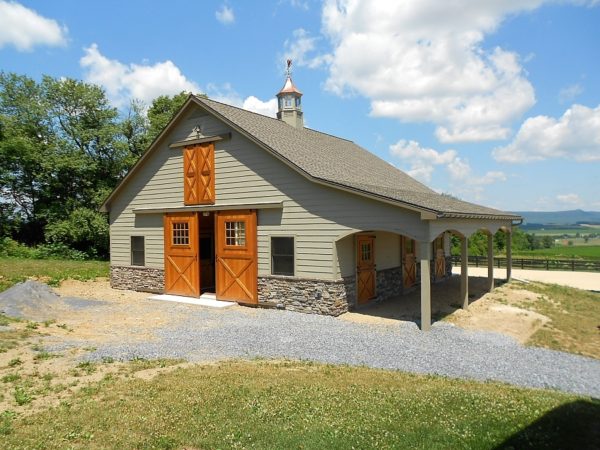Building - Custom Pleasure Barn